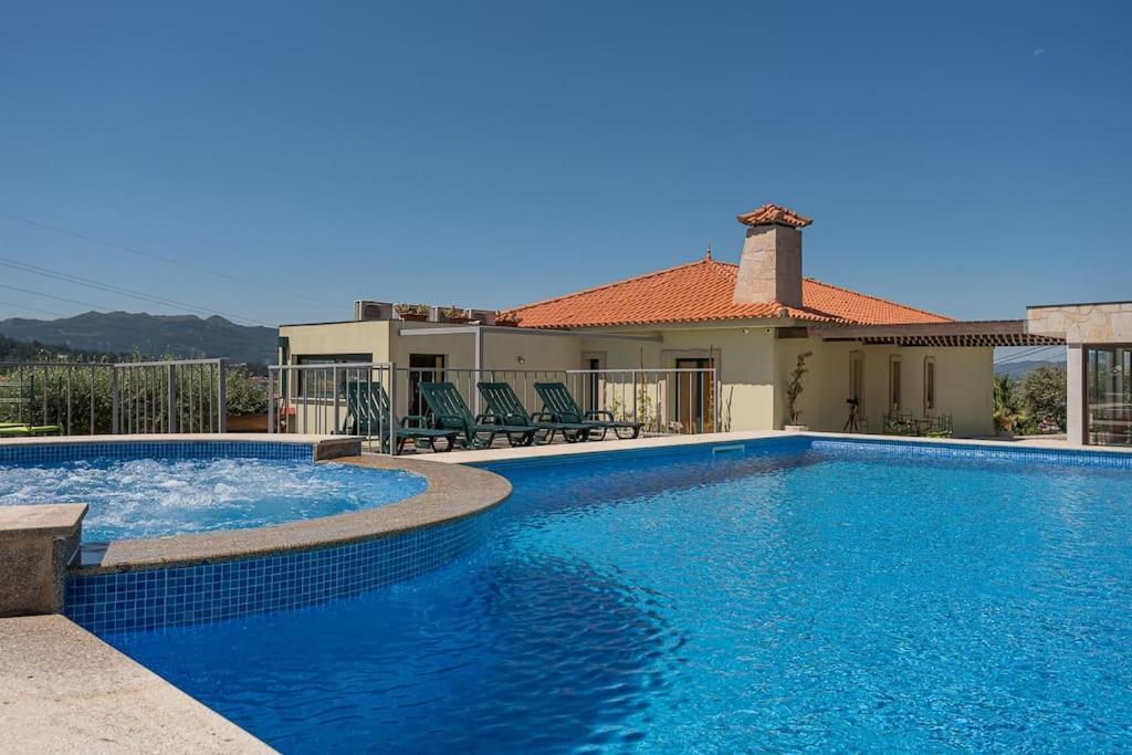 Fernandes Guest House Bright Private Suite Ponte de Lima Exterior photo